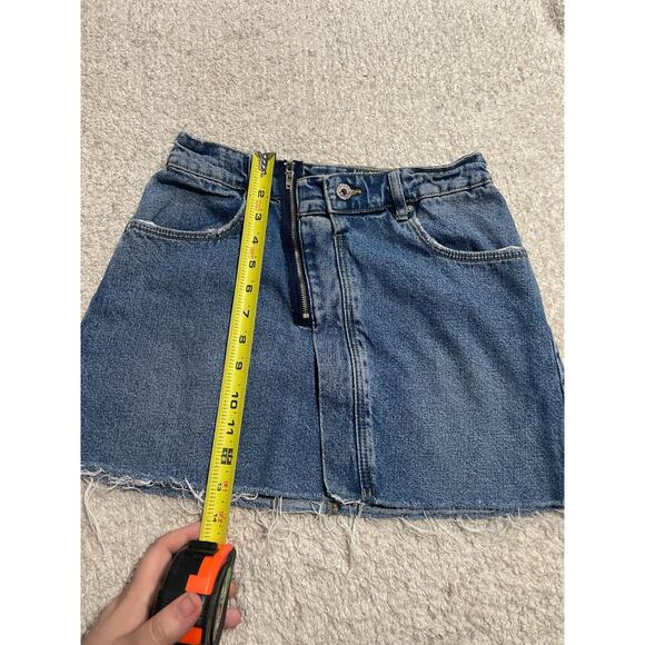 Zara TRF Denim IX'D Makers Mini Skirt Womens Small Asymmetrical Jean Frayed Hem - Picture 4 of 10